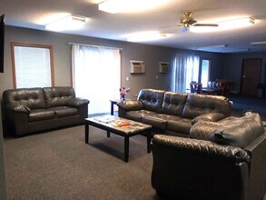 Willow Heights in Decatur, IL - Foto de edificio - Building Photo