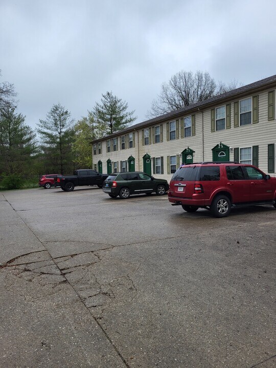 106 Kayla Dr in Berea, KY - Building Photo