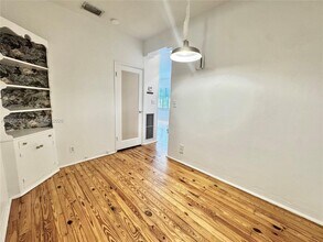 1056 Jefferson Ave in Miami Beach, FL - Building Photo - Building Photo