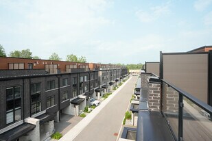258 Hespeler Rd in Cambridge, ON - Building Photo