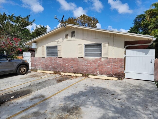property at 28 SW 8th St
