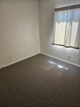 5590 Roswell St in San Diego, CA - Building Photo - Building Photo