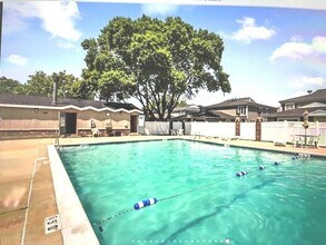 1451 Cove Dr in Prospect Heights, IL - Building Photo - Building Photo