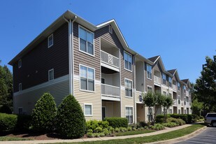 Camden Reunion Park in Apex, NC - Building Photo