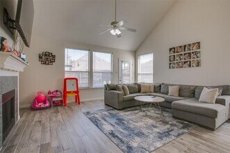 7902 Thorneywood Rd in Plano, TX - Building Photo - Building Photo