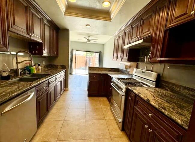 5353 Aztec Dr in La Mesa, CA - Building Photo - Building Photo