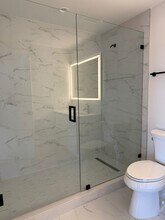 107 SE 2nd Ct, Unit B1 in Dania Beach, FL - Building Photo - Building Photo