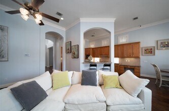 5902 Garden Hills Dr in Sugar Land, TX - Building Photo - Building Photo