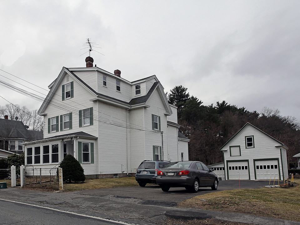 36 Washington Ave in Natick, MA - Building Photo