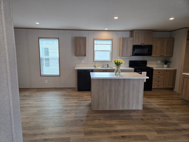 2121 Panhandle Rd in Delaware, OH - Building Photo - Building Photo