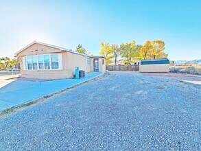 1281 West St in Pahrump, NV - Building Photo - Building Photo