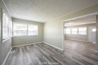 6276 Eastgate Ave in Indianapolis, IN - Foto de edificio - Building Photo