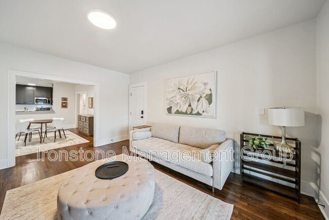property at 1435 S Peoria Ave