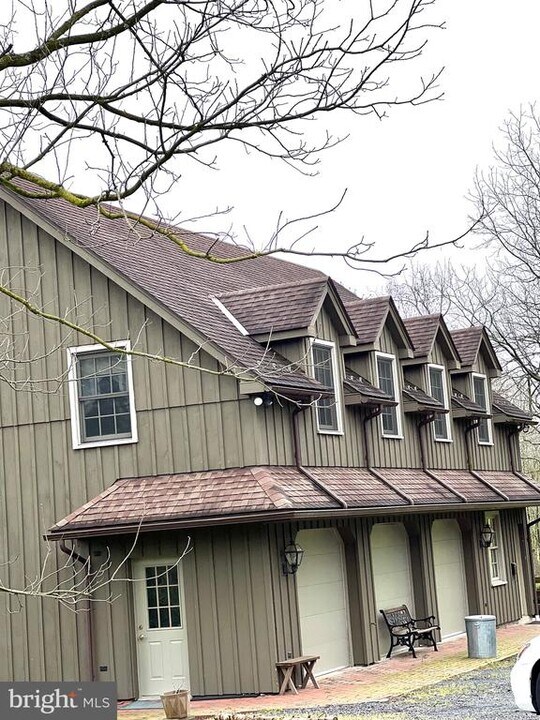 313 S Main St in Perkasie, PA - Building Photo