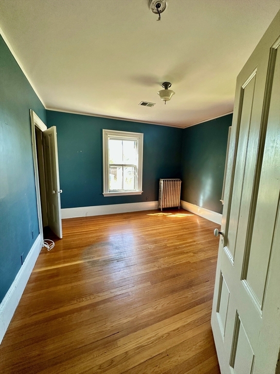 984 Chestnut St in Newton, MA - Building Photo - Building Photo