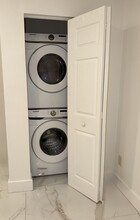 8900 NW 33rd Avenue Rd in Miami, FL - Building Photo - Building Photo