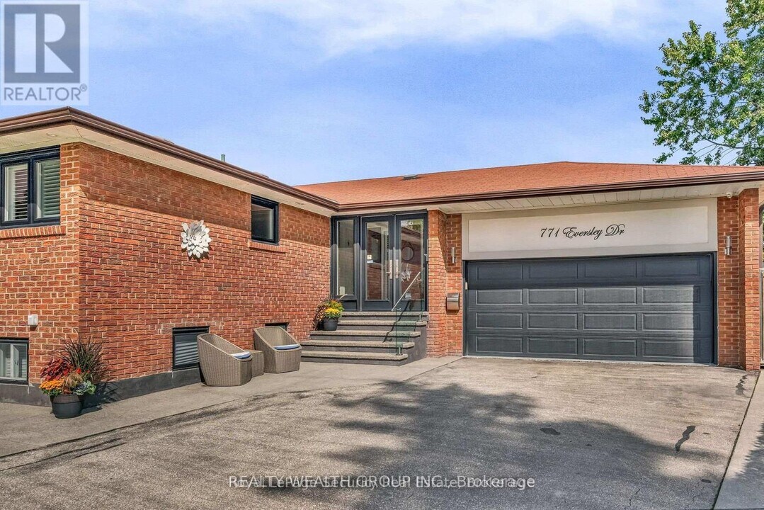 771 Eversley Dr in Mississauga, ON - Building Photo