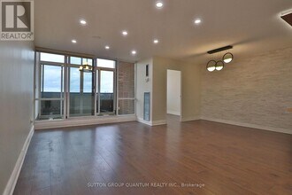 627 The West Mall in Toronto, ON - Building Photo - Building Photo