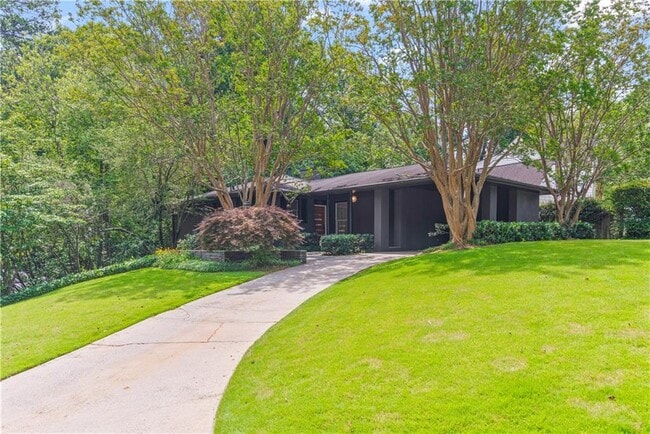 2901 N Hills Dr NE in Atlanta, GA - Building Photo - Building Photo