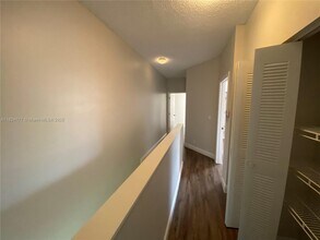 1575 Veracruz Ln in Weston, FL - Building Photo - Building Photo