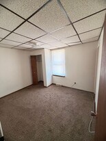 203 Wood St in Tarentum, PA - Building Photo