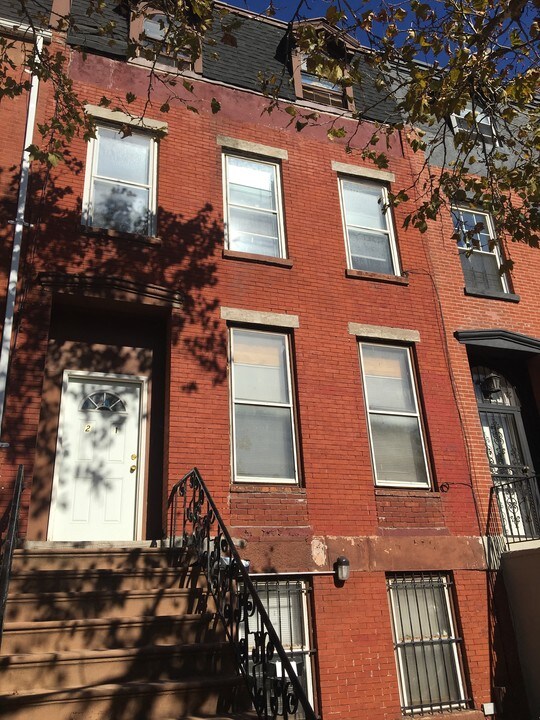 21 Van Buren St in Brooklyn, NY - Building Photo