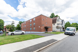 56 Webster St in Hartford, CT - Foto de edificio - Building Photo