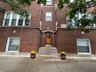 property at 1646 W Fargo Ave