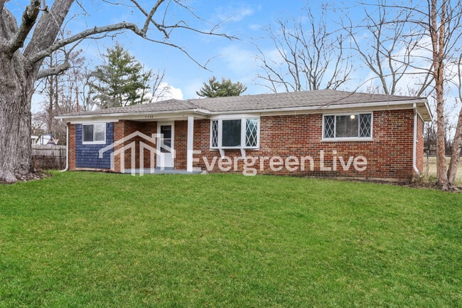 5732 Cromley Dr in Milford, OH - Building Photo - Building Photo