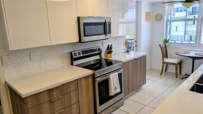 1501 S Ocean Dr in Hollywood, FL - Foto de edificio - Building Photo