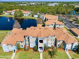 5683 Star Rush Dr in Melbourne, FL - Building Photo