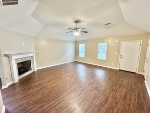 5626 Tulip Tree Dr in Memphis, TN - Building Photo - Building Photo