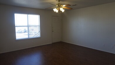 411 E Central Texas Expy in Killeen, TX - Building Photo - Building Photo