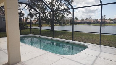 12053 Granite Woods Loop in Venice, FL - Foto de edificio - Building Photo