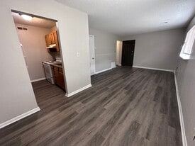 1520 E 17th St N in Wichita, KS - Building Photo