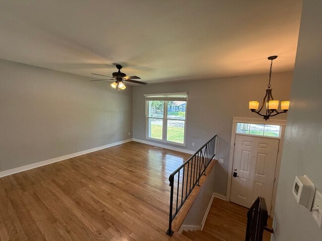 213 Poplar Dr in Ellettsville, IN - Building Photo - Building Photo