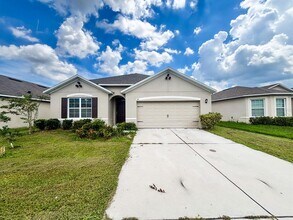 184 Fall Glo Rd in Winter Haven, FL - Building Photo - Building Photo