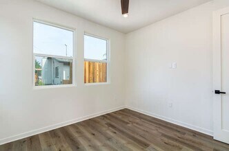 6402 Kenwater Pl in Los Angeles, CA - Building Photo - Building Photo