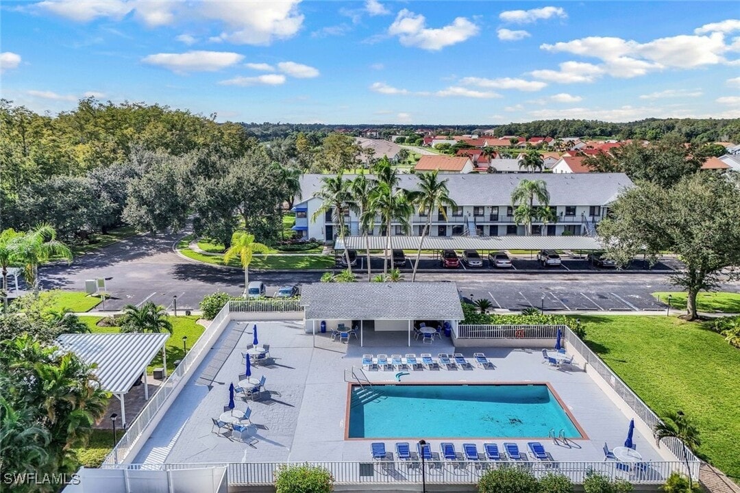 12500 Cold Stream Dr in Ft. Myers, FL - Building Photo