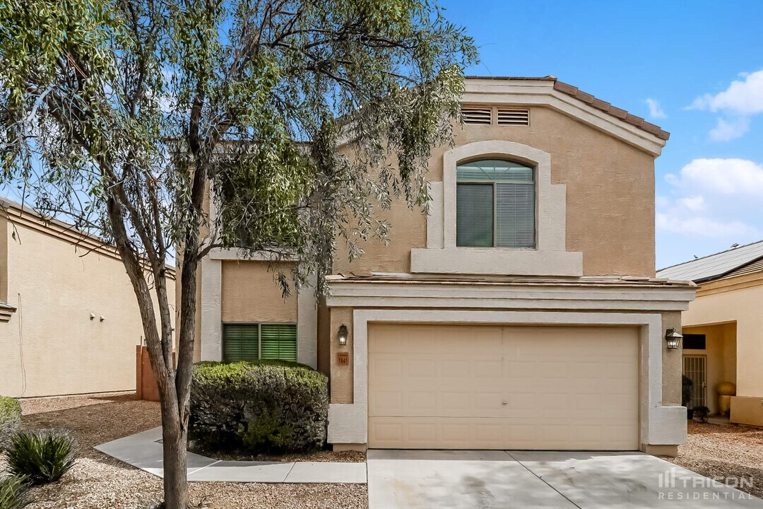 1641 S 233rd Ln in Buckeye, AZ - Building Photo