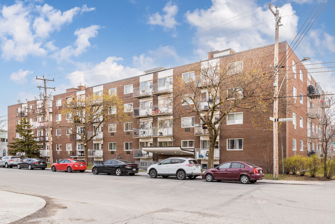 5200 Dudemaine Rue in Montréal, QC - Building Photo