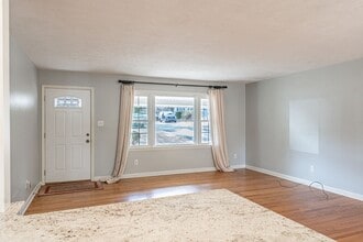 160 W Delaware Ave in Southern Pines, NC - Building Photo - Building Photo