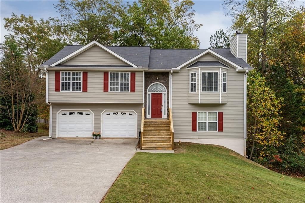 2064 Queensbury Dr in Acworth, GA - Building Photo