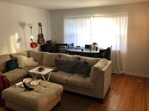 731 S Woodlawn Ave, Unit 731 Woodlawn Apt A in Bloomington, IN - Building Photo - Building Photo