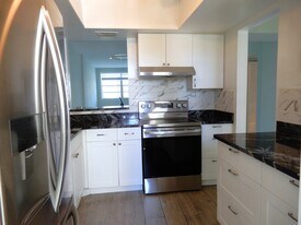 1333 E Hallandale Beach Blvd, Unit April Breeze in Hallandale Beach, FL - Building Photo