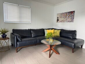 1214 NE 5th Ter, Unit 3 in Fort Lauderdale, FL - Foto de edificio - Building Photo