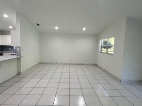 1096 Staghorn St in Wellington, FL - Building Photo - Building Photo