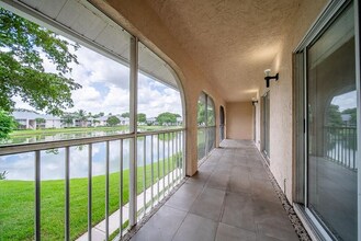 13810 Oneida Dr in Delray Beach, FL - Building Photo - Building Photo