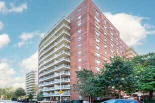 Berkeley Co-Op Towers Apartamentos