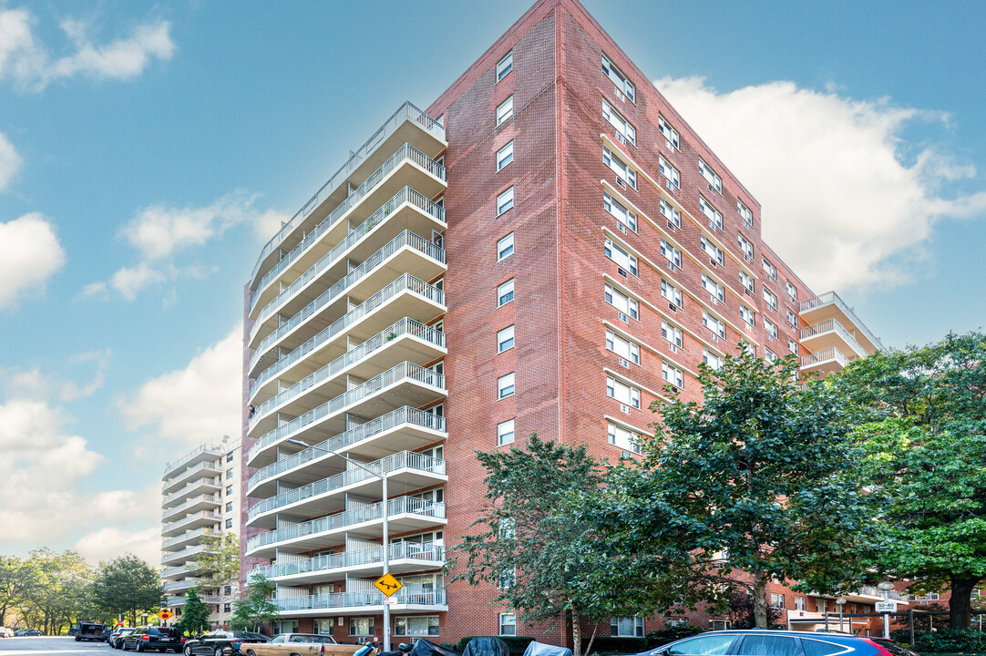 Berkeley Co-Op Towers in Woodside, NY - Building Photo